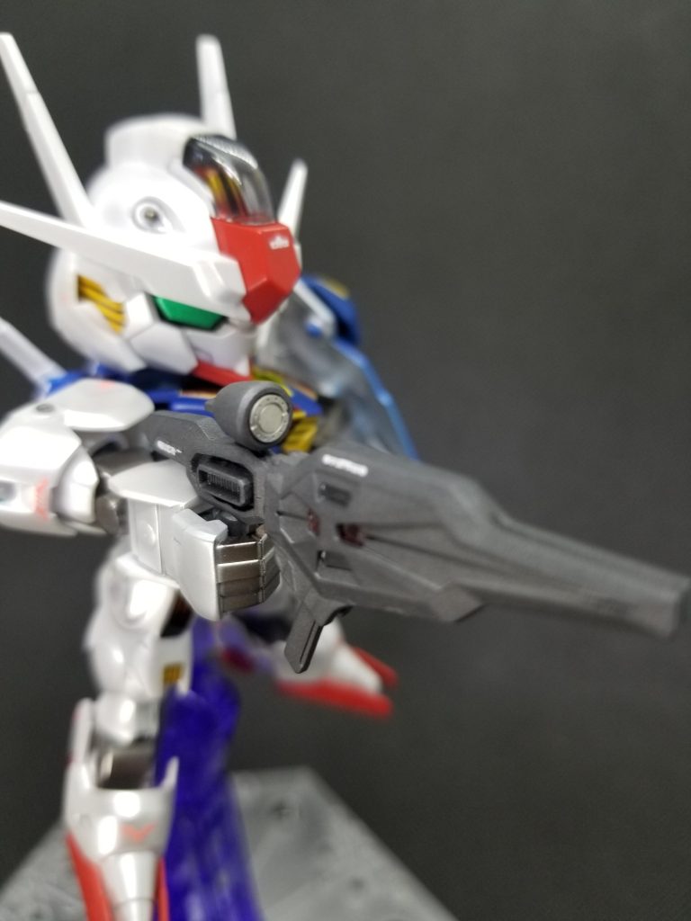 他の方も言ってみえましたが、ビームライフルが薄い❗(笑)なので『SASUKE』のやつと合わせて二個イチにして厚みをつけてみました。