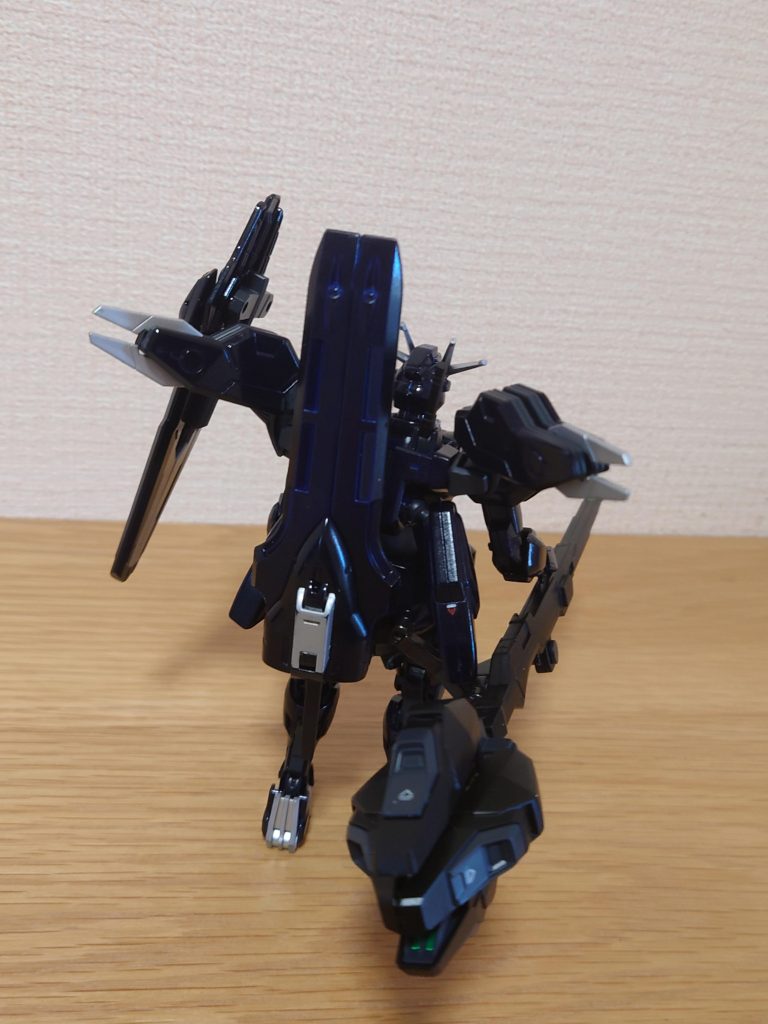 武装はお馴染みのバリアブルロッドライフルとエスカッション、ガーディアンユニットとビームサーベル2本。