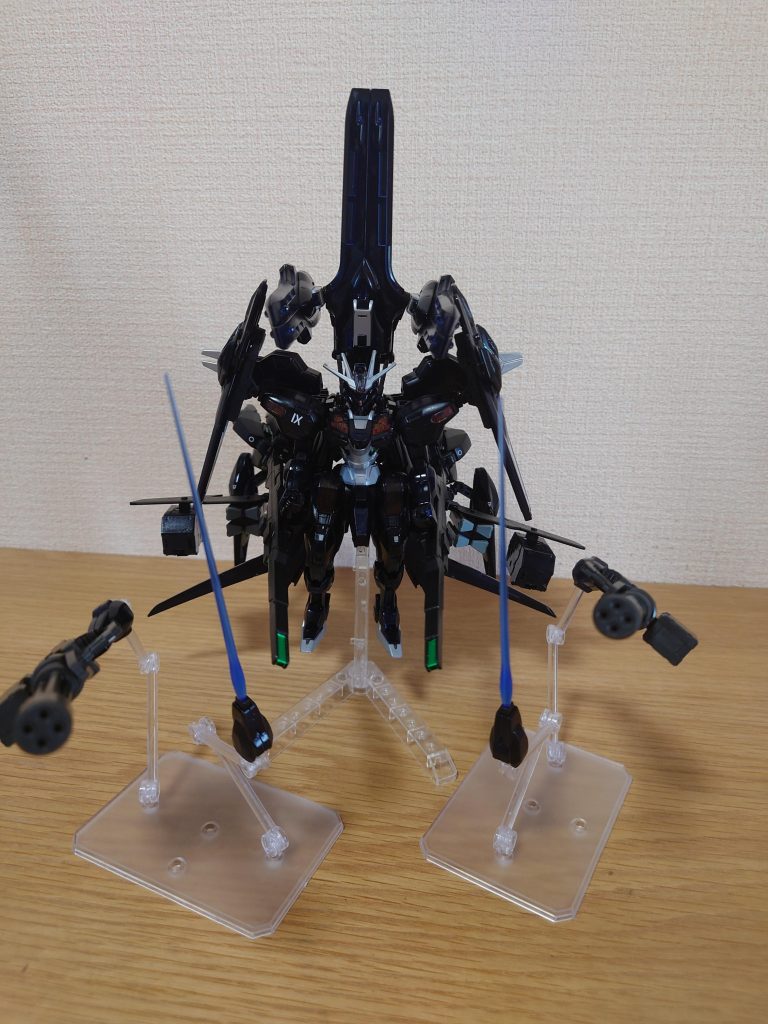 MA形態。スピードは大きく落ちるものの二対のエスカッションと3基のガーディアンによる高い防御力を有する。各種ガンビット等を使用することで手数をさらに増やした。またエアリアルと同じく電子戦能力も非常に高く、相手の兵装も使用することができる。