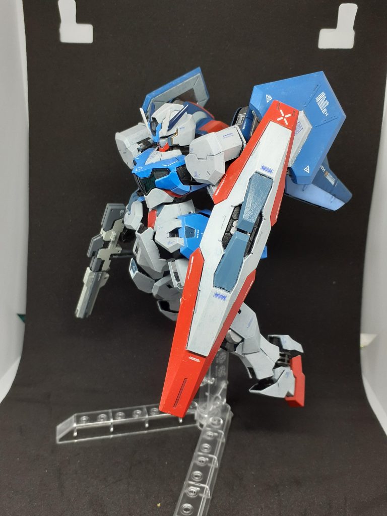 ブースターユニットに付いているパーツはガンビットです。