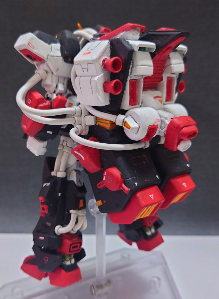 ケーブル類は電線を使用して再現してます。