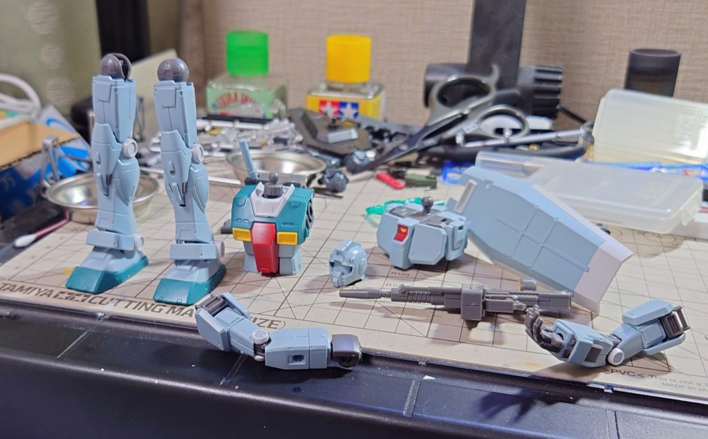 HG ジム(スレッガー・ロウ機)–5枚目/制作者：隠れ蓑