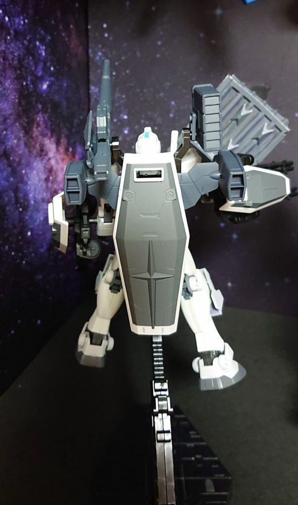 お台場ガンダムのシールドかな〜！？