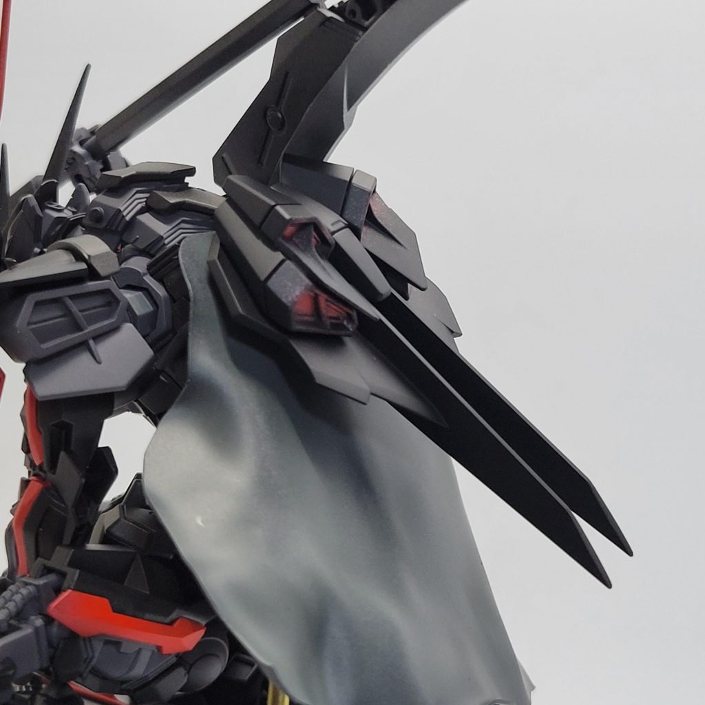 腰に付いているものを背中へ移植。磁石でくっついているので、取り外し自由です。