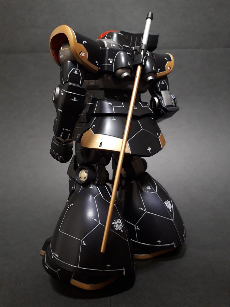 パネルラインはそれなりに追加。ガイドテープの貼り位置を間違えて、ふくらはぎの左右でちょっと違いますw