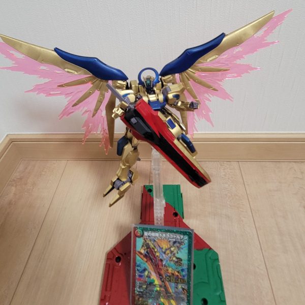 ガンダム・シュバルゼッテ　ドギラゴールデンver