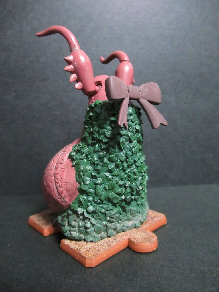 後ろ姿。色が違ってたら見事にエビフライです😁