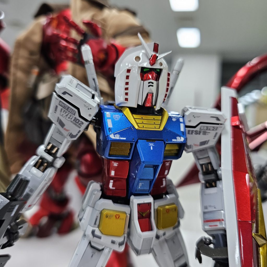 作画崩壊ファーストガンダム–3枚目/制作者：SONG_SION