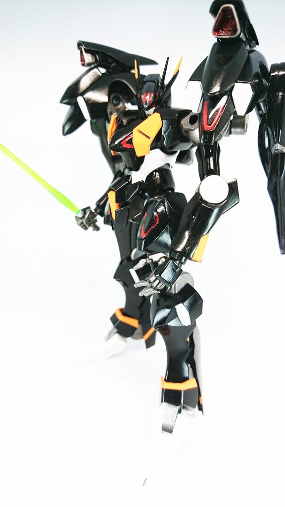 少し前に製作しましたが今回別機体を撮影したのでファラクト君も撮影し直しです。