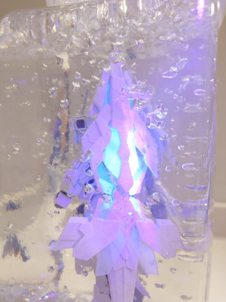 蛍光クリアーがすごく反射してくれて、光源があるかのような輝きになったのは良かったです!