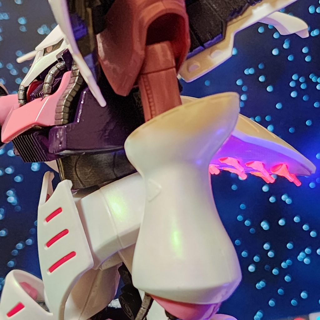 もちろん光りますファンネル飛ばすようのアクションベースほしい(੭*ˊ꒳​ˋ)੭♡