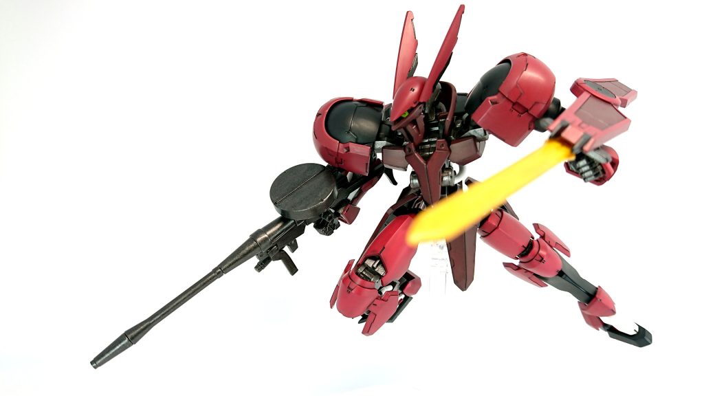 ようやく明るい部屋になりました。ポージングが決まるとニヤニヤしつつ塗装剥げを見つけてはガッカリしてました。