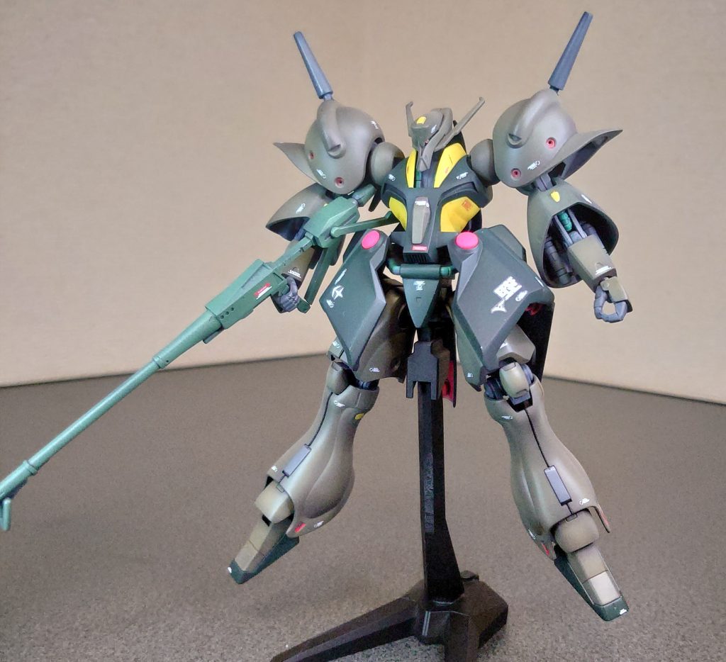 デカールも貼ってお化粧直し。 