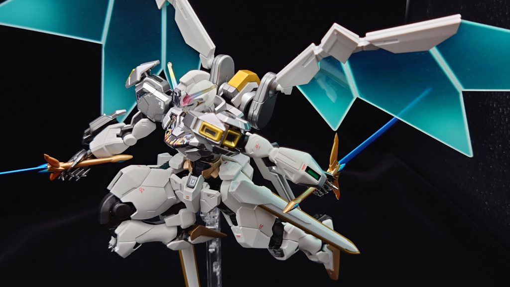 吶喊体勢。今更ながらにハイマニューバモードを利用してない事に気付きました…