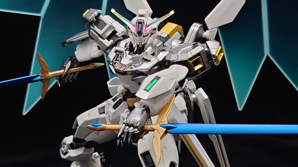 フリーダムのセイバー分解事件のポージングを真似てみたけどイマイチ上手に出来ません。