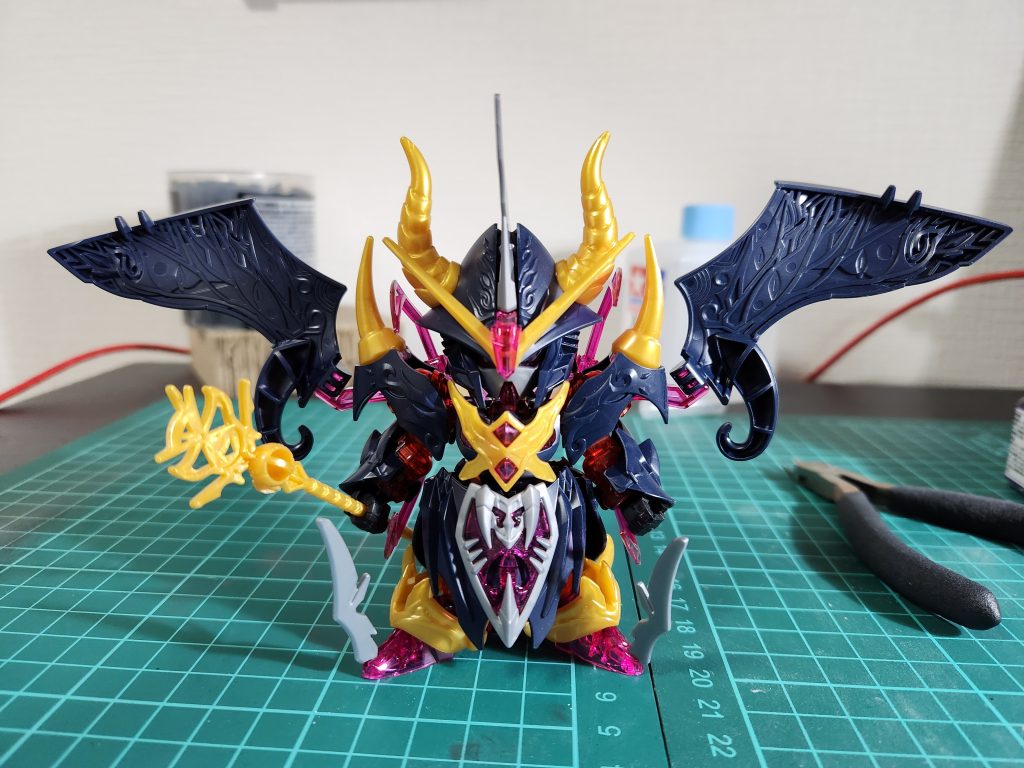 マントを展開するとこんな感じです。