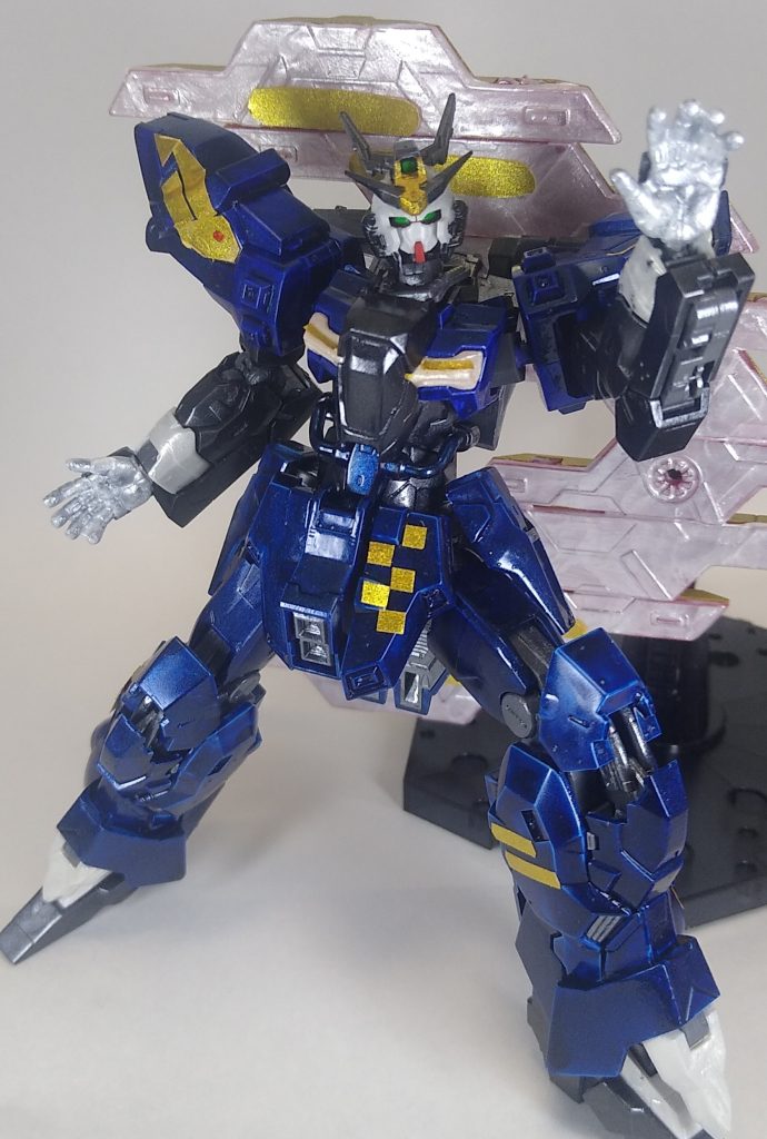 歌舞伎の見得みたいなポーズをとらせたかったけど難しいっすね(^_^;)