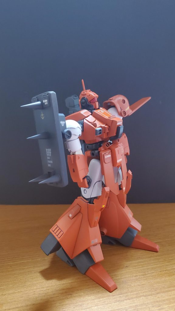 慣れないデカールも貼りましたwでも、あんまり上手く貼れてない…ポージングは苦手なんでこのぐらいでw