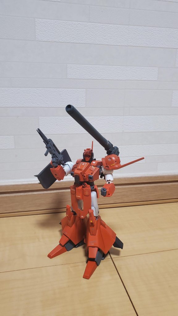 製造:アナハイム・エレクトロニクス社生産形態:量産機頭頂高:21.4m本体重量:45.4t全備重量:56.1t推力:10,500kg×4(背部)7,100kg×4(脚部)68,600kg(総推力)センサー有効半径:12,050m装甲材質:ガンダリウムα武装:60mmバルカン砲×4、ビームサーベル×2、ビームライフル、シールド、ビームキャノン