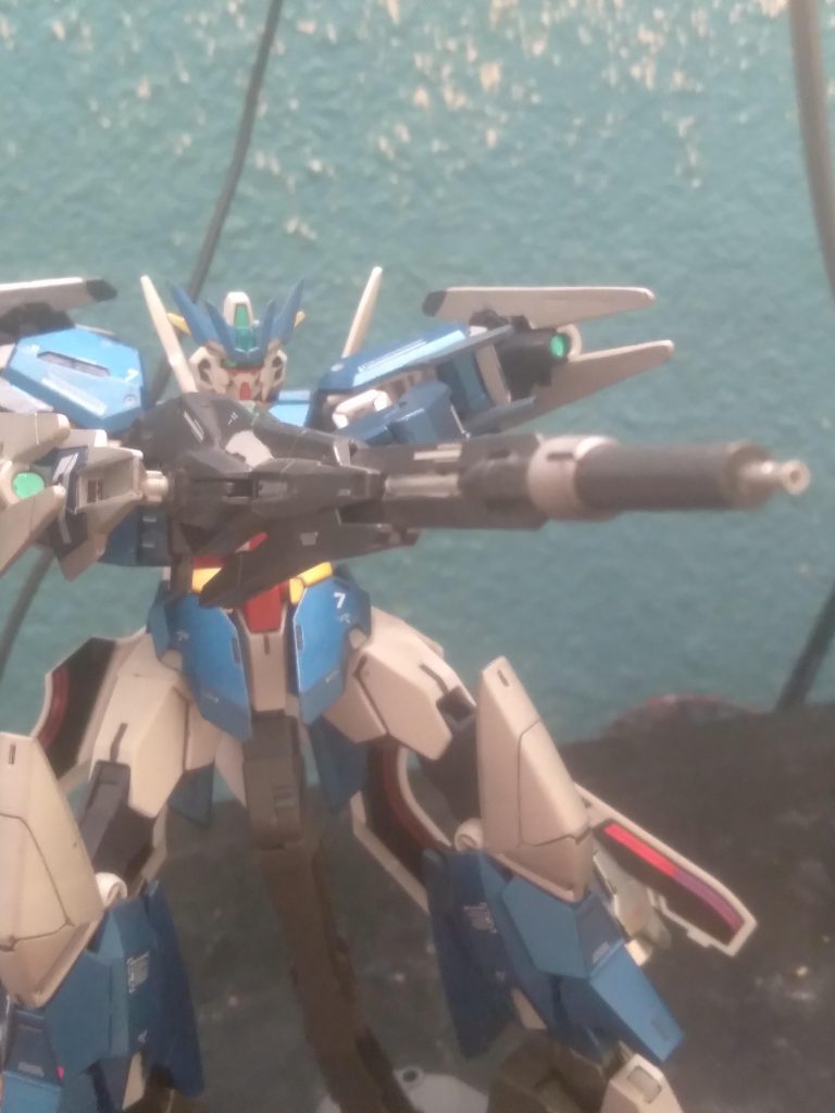 The Beam Shoot Rifle U7(B.S.R/U7) is more than adequate when dealing with enemies. Another upgrade is the addition of the Guardian bits. These bits have multiple functions. They can detach and act as remote turrets. They also can generate a powerful energy barrier.