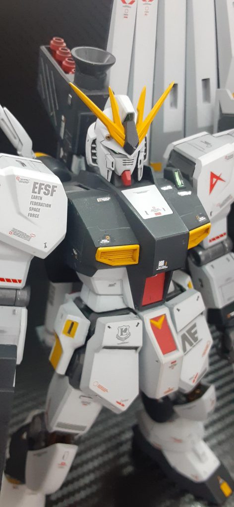 ラピーのみだった眼やセンサー類はクリアレジンで反射料を上げでいます。