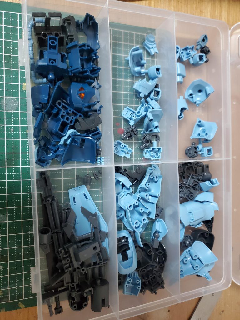 今回は切り出しを全て終えてから組み立ててみました体感ですがその都度切り出すよりも短時間で作成できた気がします