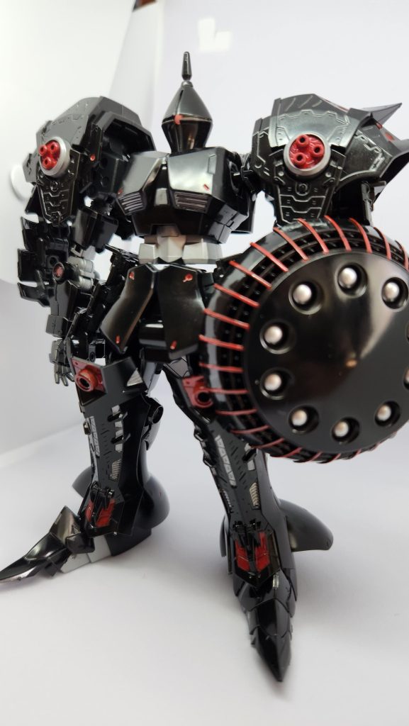 ギャン製作中に偶然コトブキヤのエクスアーマーが手に入り、勢いで仕上げました。メカサプライシリーズは良いですね。