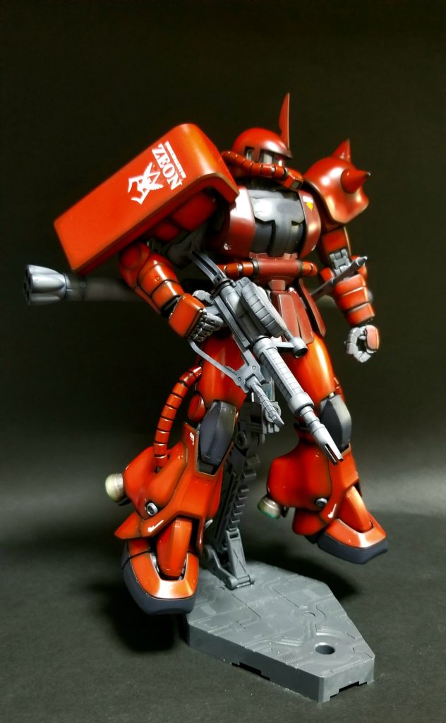 オリジンの「誕生、赤い彗星」を見て以来、あの赤がカッコイイと思い製作しました。