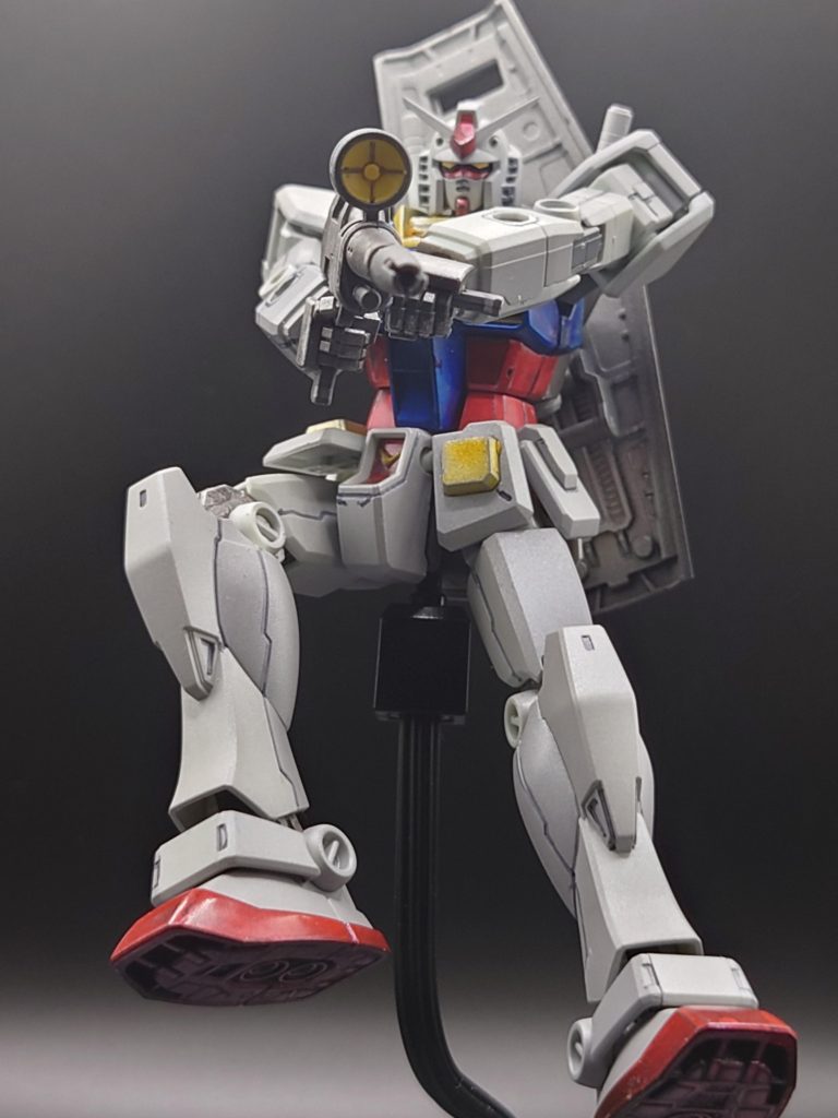 最後にお気に入りの一枚を。RX78-2で今年の1月からガンプラを本格的にやり始めて20体目になりました!継続は力なりとはいいますが自分の成長を実感した1作でございました…!