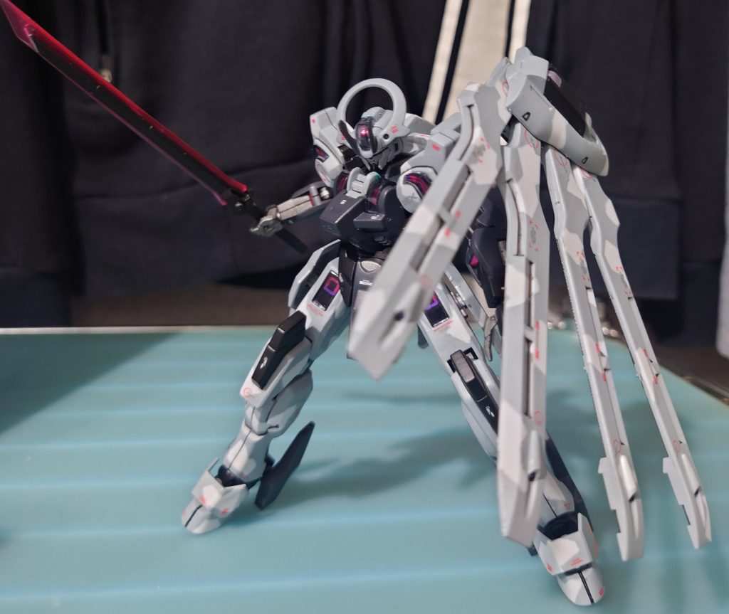 やはりシュバルゼッテはこのマント形態!