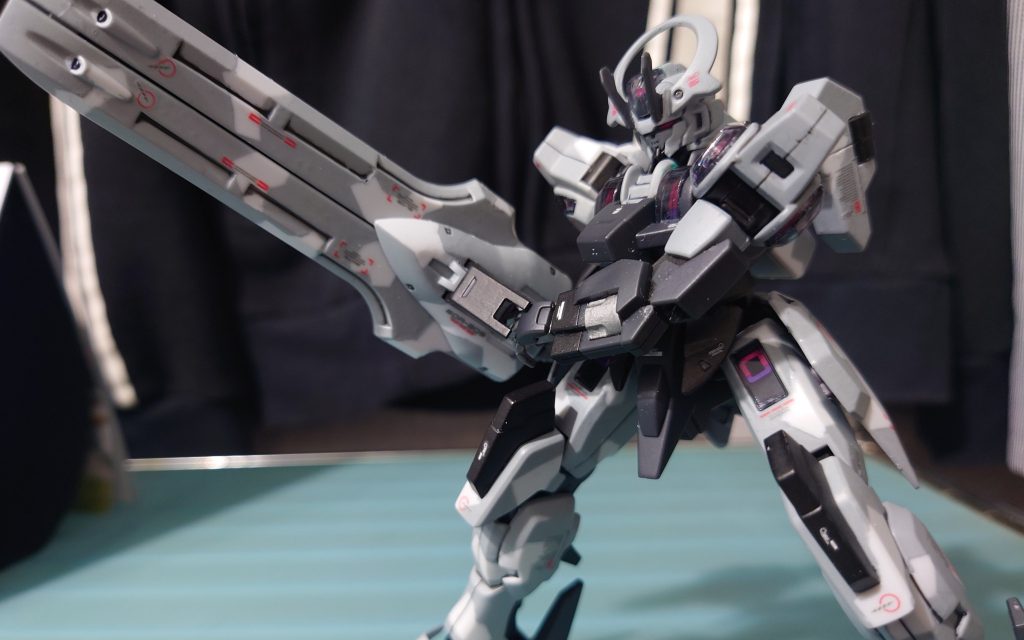 ガーディアンシースを構えて。