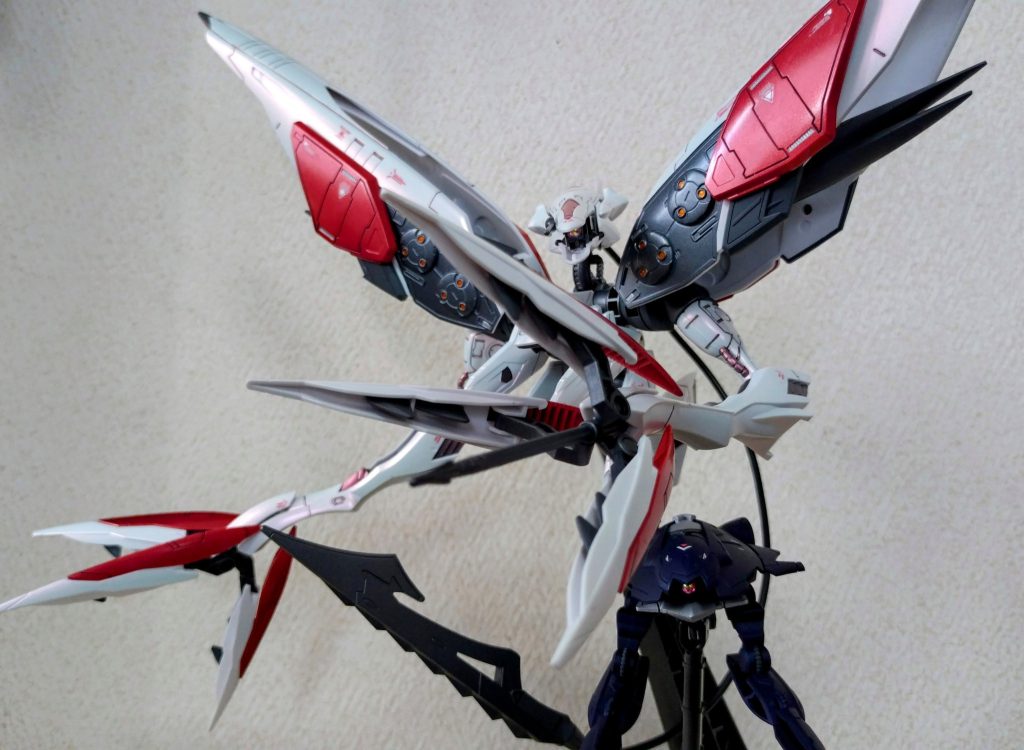 他の鉄血のモビルアーマーもキット化してほしいところそろそろ撮影ブース買いますかぁ笑