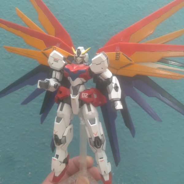 Custom Gundam Leander with Helios' backpack and the wing shields equipped. If they were the same color, it would look a lot better, I believe （1枚目）