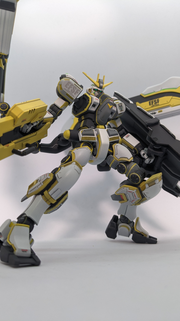 以上、アトラスガンダムでした最後までご覧いただきありがとうございます。次回作は今回の制作中に気分転換でパチ組みしたやつから適当に決めます。