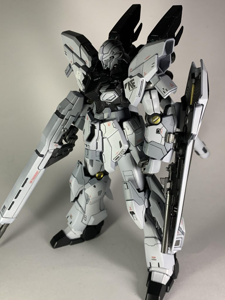 武装有りでハイビームライフル、シールドはNT版のまま使用しています。