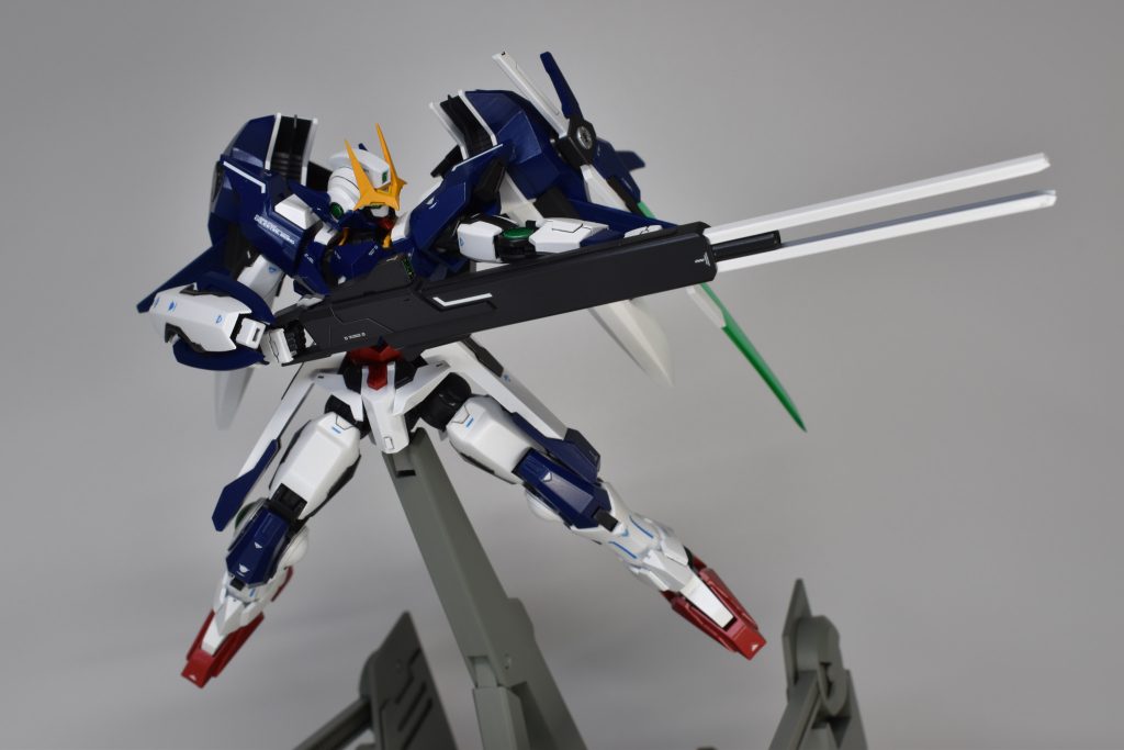 ライフル高出力状態砲身を伸ばし、高出力射撃状態を差し替えなしで再現しました。