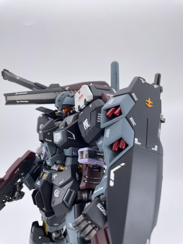 デュエルガンダムASの肩アーマーがいい感じにマッチして良かったです。