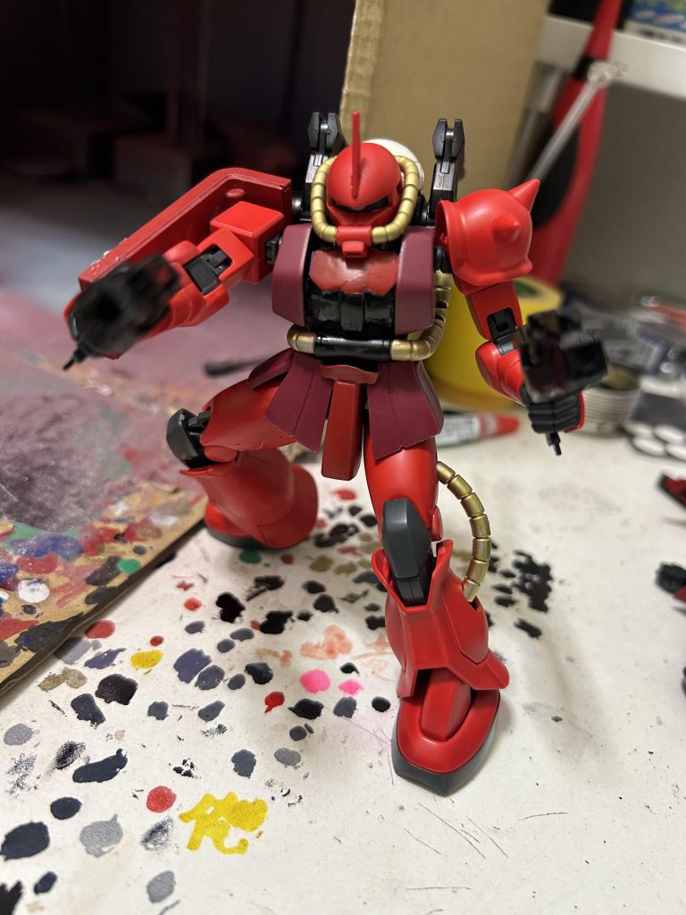 一応戦闘中に飛行不可能になったことを想定してウイング部分の武装は取り外して、自爆させ、残りはビームピストルで殲滅するって感じの設定です。