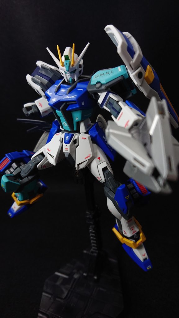 部分塗装にタミヤのエナメル塗料・ロイヤルブルー・フラットブラック・フラットイエロー・フラットレッドセンサー部分にはMr.メタリックカラーGX・メタルイエローグリーン