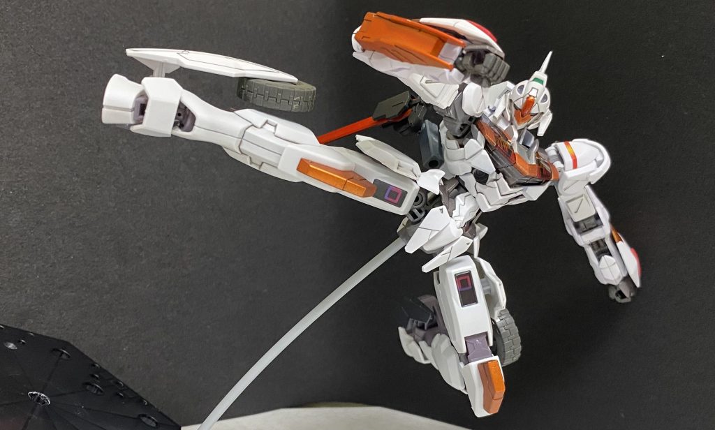 エアリアルとシュバルゼッテを組み合わせているので関節の稼働域を広くしています！