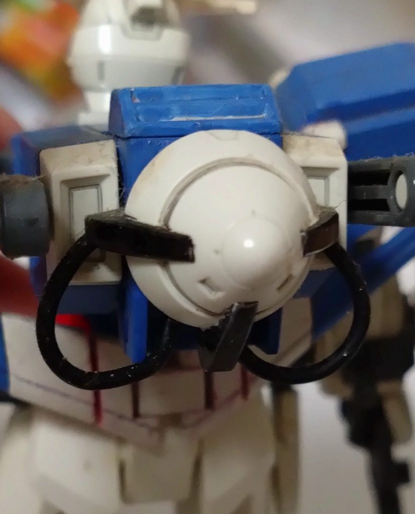 最後に。GNドライヴはソードシルエットに装着しました。ケーブルも付け、シルエットに粒子を配給しているという設定になります。 さて、今回はここまでです。自分にとっては懐かしいガンプラで、初めてのミキシングガンプラになりました。次は知る人ぞ知るMSを自分なりに再現したモノを紹介します。いや、再現というよりアレンジ?も加えたモノになります。それでは、次回も宜しくお願いします。