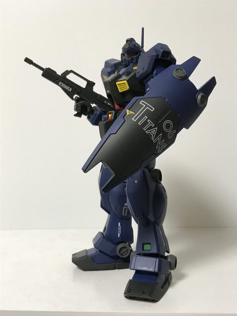 「06」は復帰して6体目のHGという安易なヤツです笑