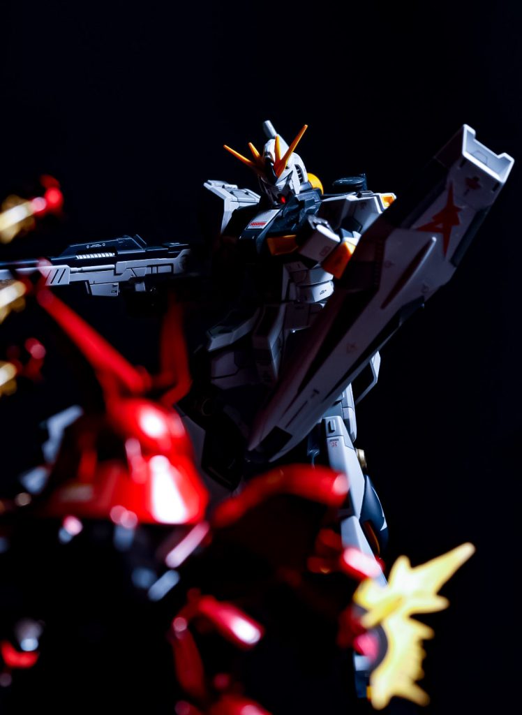 サザビーと対決！（同スケールモデル持ってないのでSDモデルで）