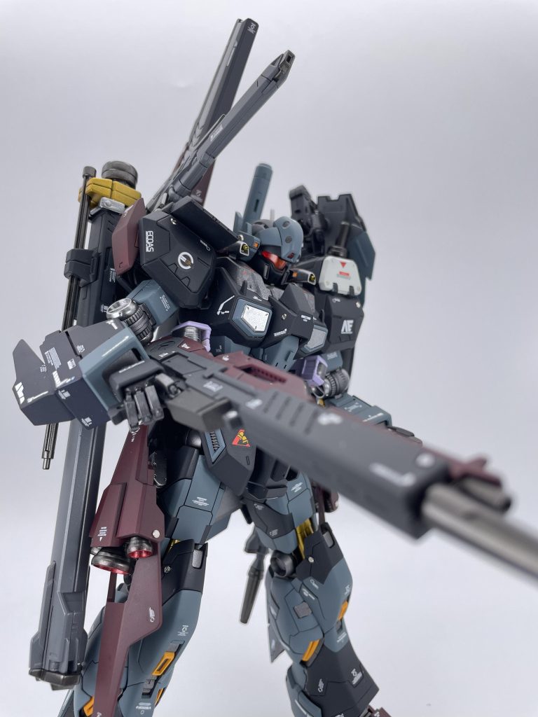 なんとなく昔のシリーズにでてくるACに見えなくもない。初めてLED仕込んで、実はカメラアイ発光してるはずなんですけど、光の当て方が悪くて全然わからん。