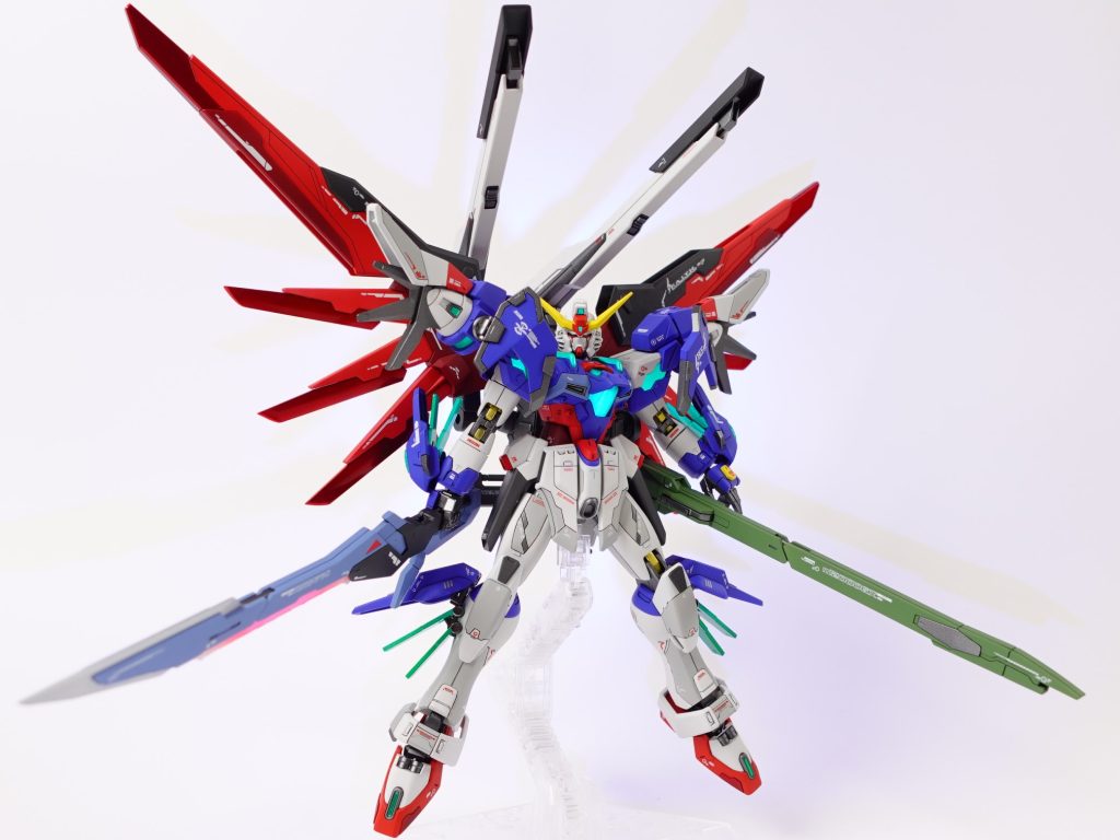 完成時の写真7フル装備展開ブラックライト発光楽しかったんですがこうやって写真見返すとほぼほぼ発光させてますね