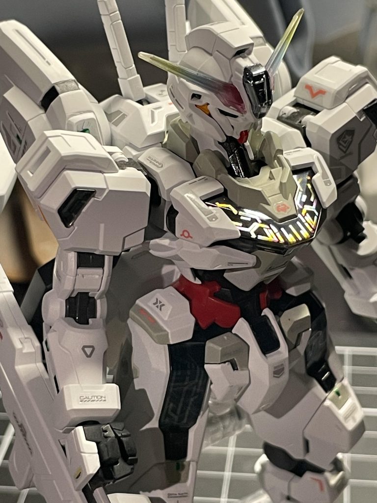 色分けは胴体と腰中心で、イメージを逸脱しないようにしました。