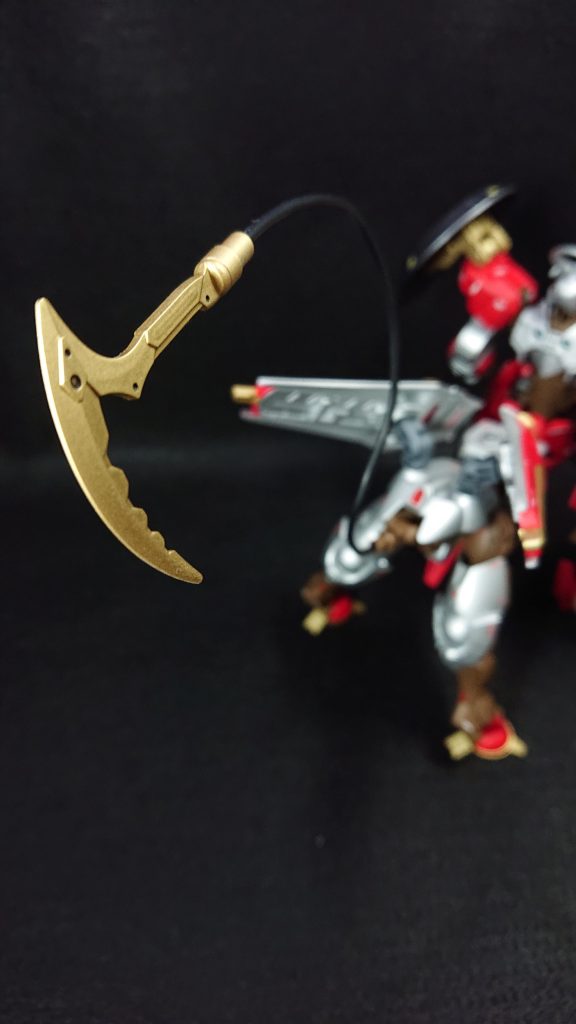 尻尾はリード線で表現しました尾の先には30MM(ファンタジー武装)の鎌を装備してみましたリード線のおかげで尻尾の表情はとても豊かになっていますｗ