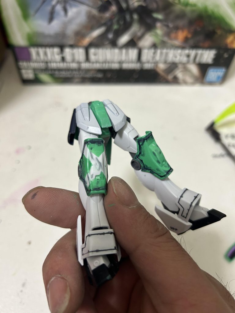 膝にもいれました。