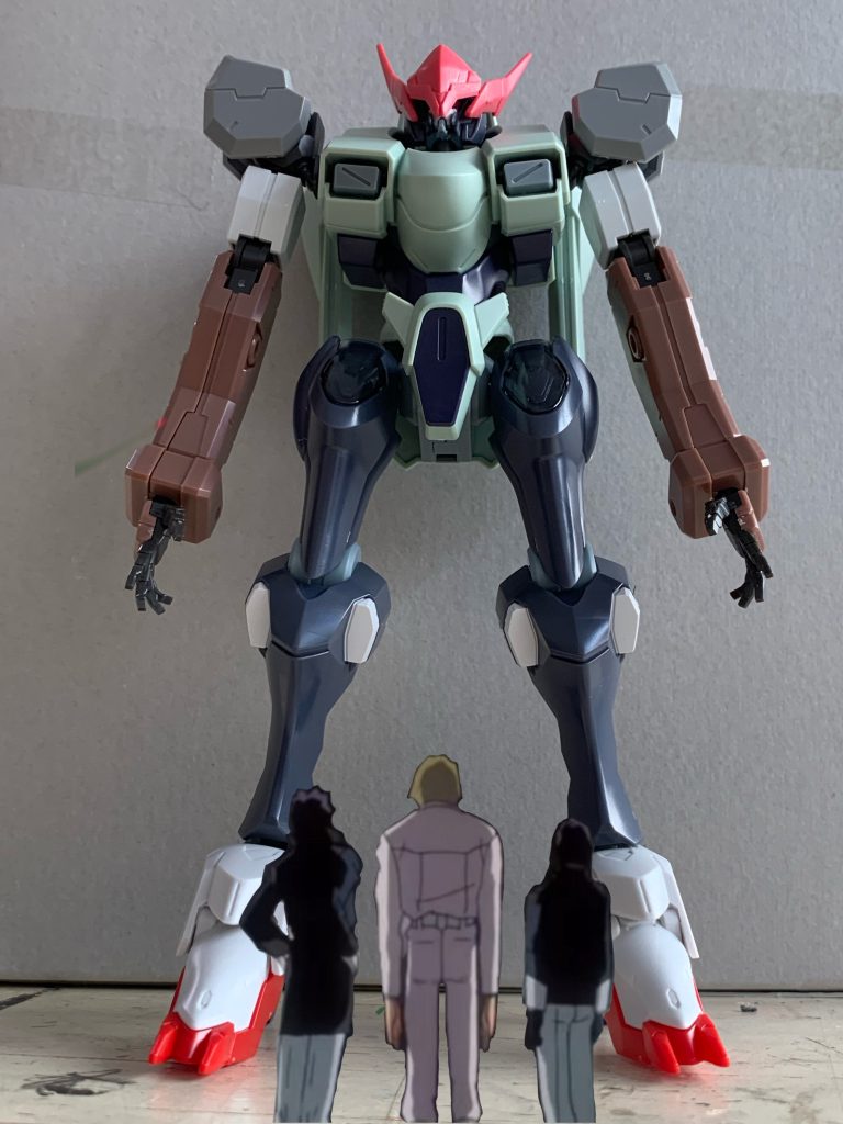 色は白がいい…関係なかろう。