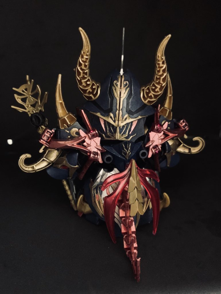 バックショットメタリックマゼンタは臓物の色を意識